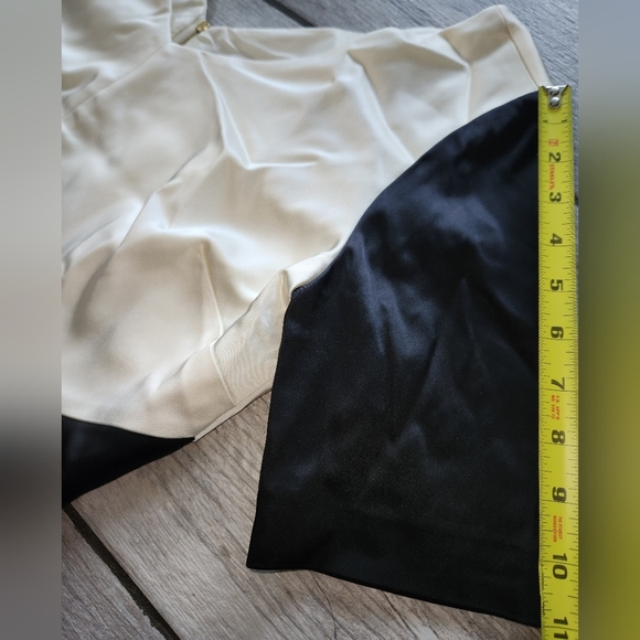 Antonio Melani Dress Black & Ivory Size 12 Color Block Exposed Gold Zipper Satin - Picture 10 of 16